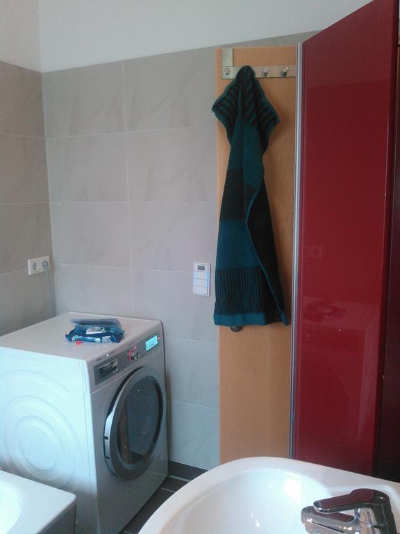 Ferienwohnung Zum Kletterturm Кауфбойрен Экстерьер фото